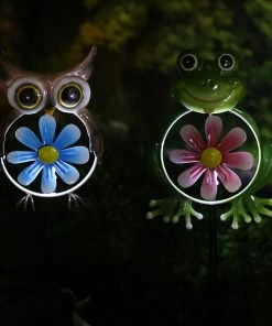 Alpine Assorted Solar Frog and Owl Stake SLL1474A