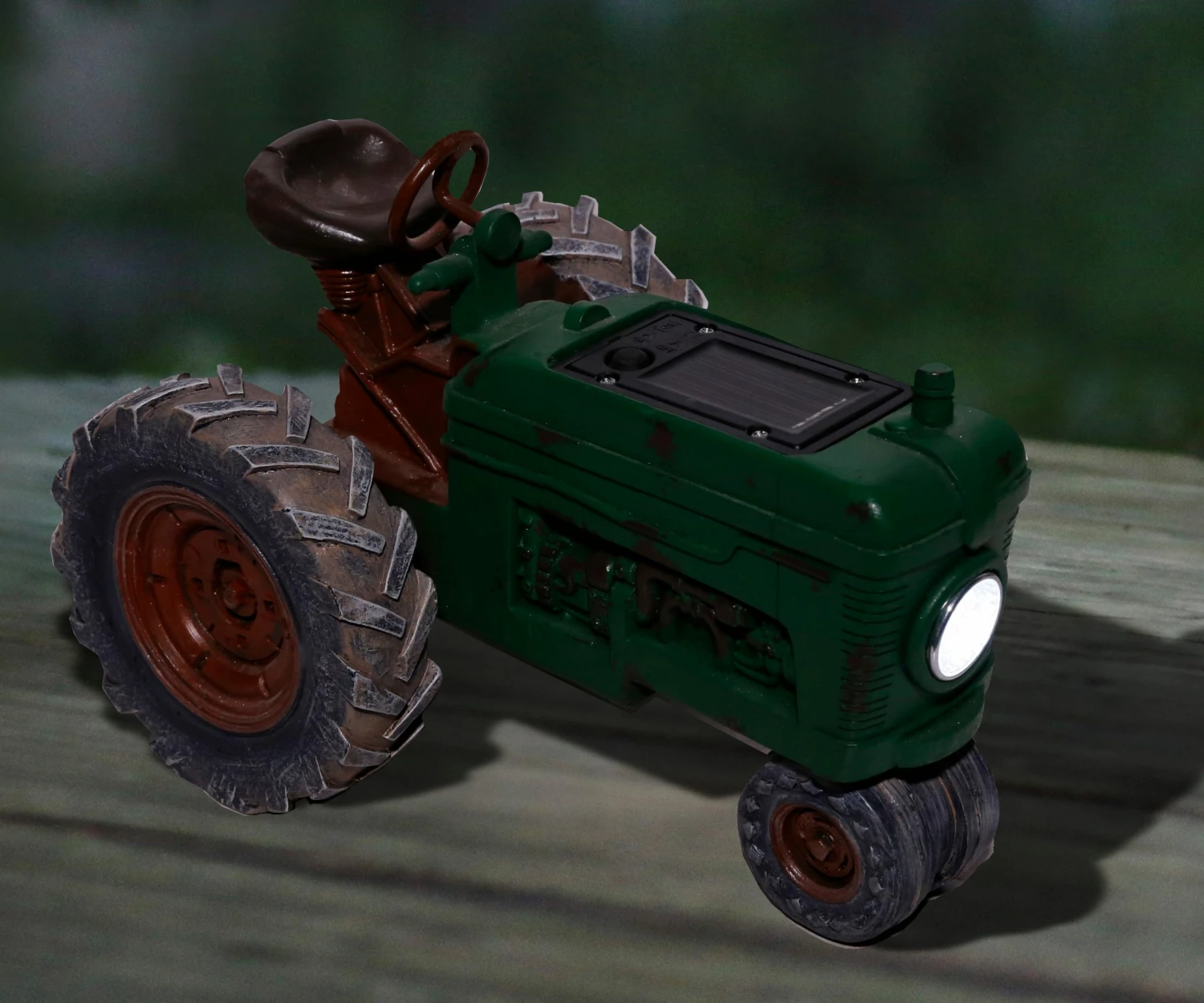 Assorted Alpine Solar Green Farmer Tractor Lantern with Light CFK142SLR-GN 4 Assorted Alpine Solar Green Farmer Tractor Lantern with Light CFK142SLR-GN - Image 2